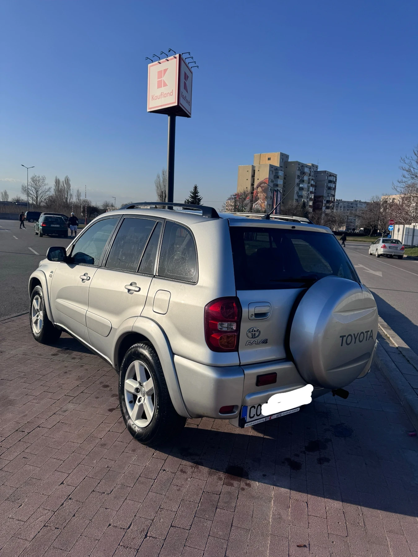 Toyota Rav4 D4D, снимка 6 - Автомобили и джипове - 53918696