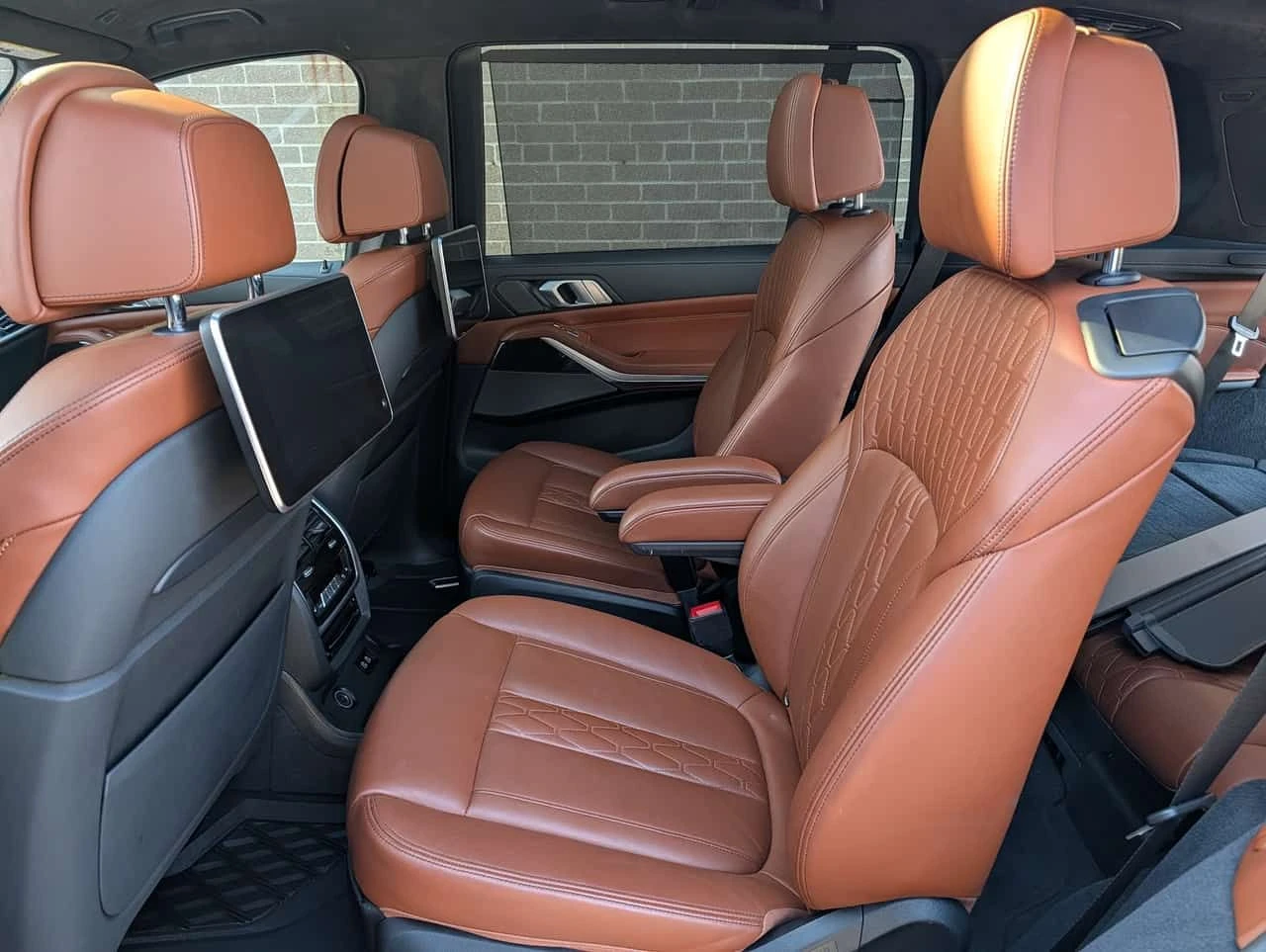 BMW X7 50I* ЛАЗЕРИ* ДИСТРОНИК* ОБДУХВАНЕ* H/K* PANO* , снимка 13 - Автомобили и джипове - 54185733