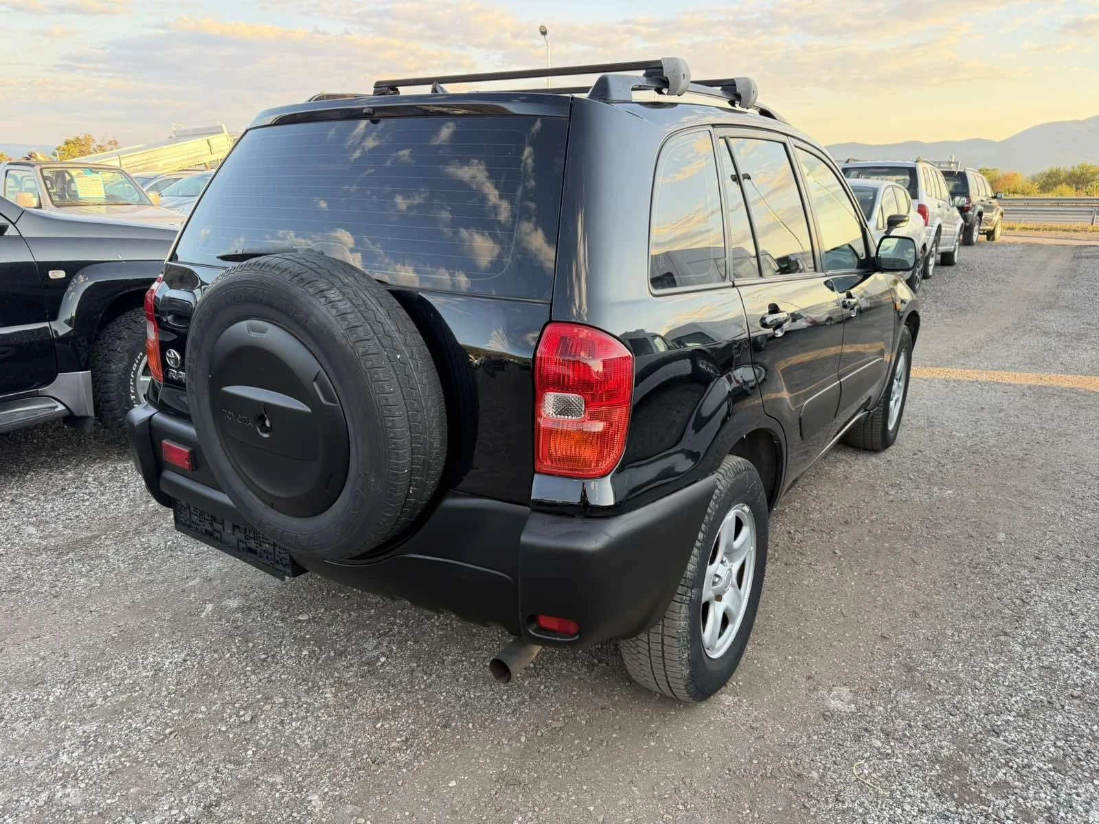 Toyota Rav4, снимка 7 - Автомобили и джипове - 54240612