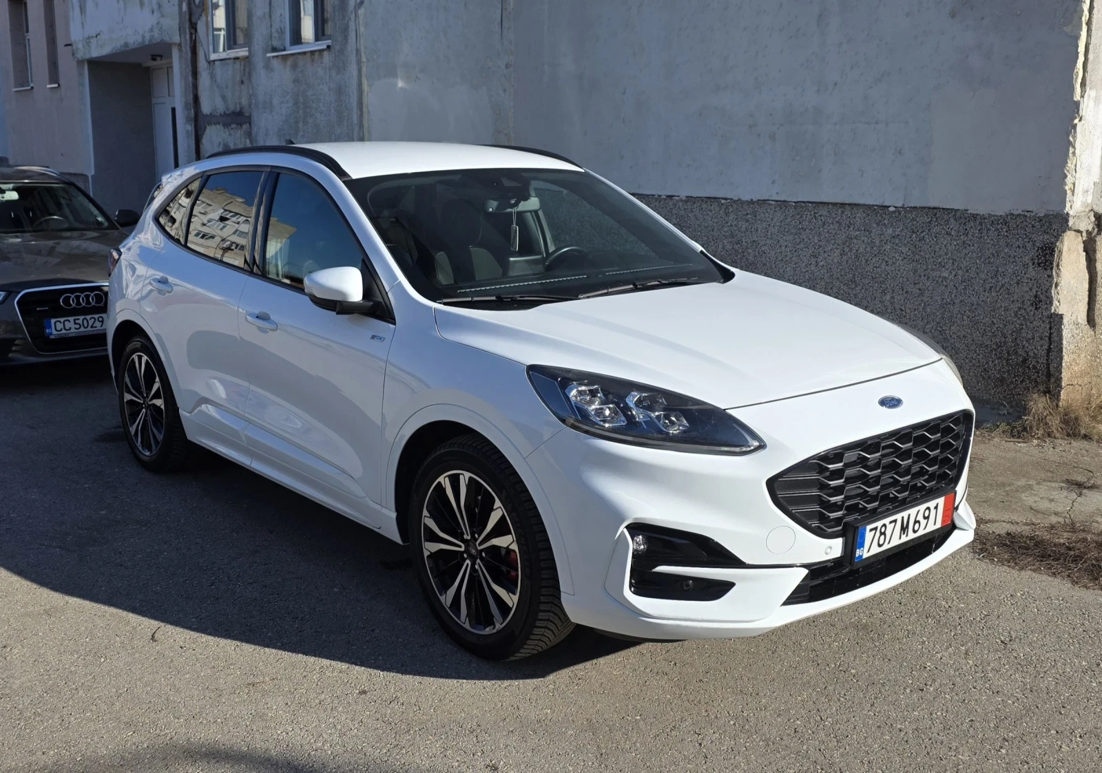 Ford Kuga III, снимка 5 - Автомобили и джипове - 54459259