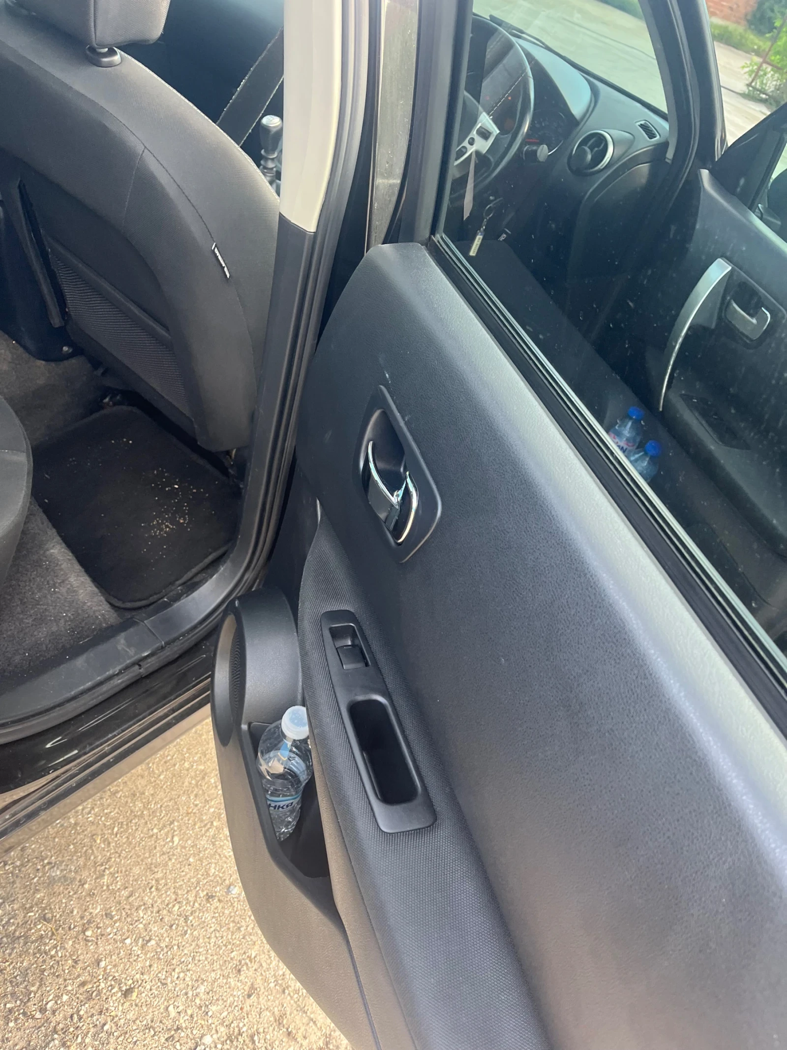Nissan Qashqai, снимка 15 - Автомобили и джипове - 54588513