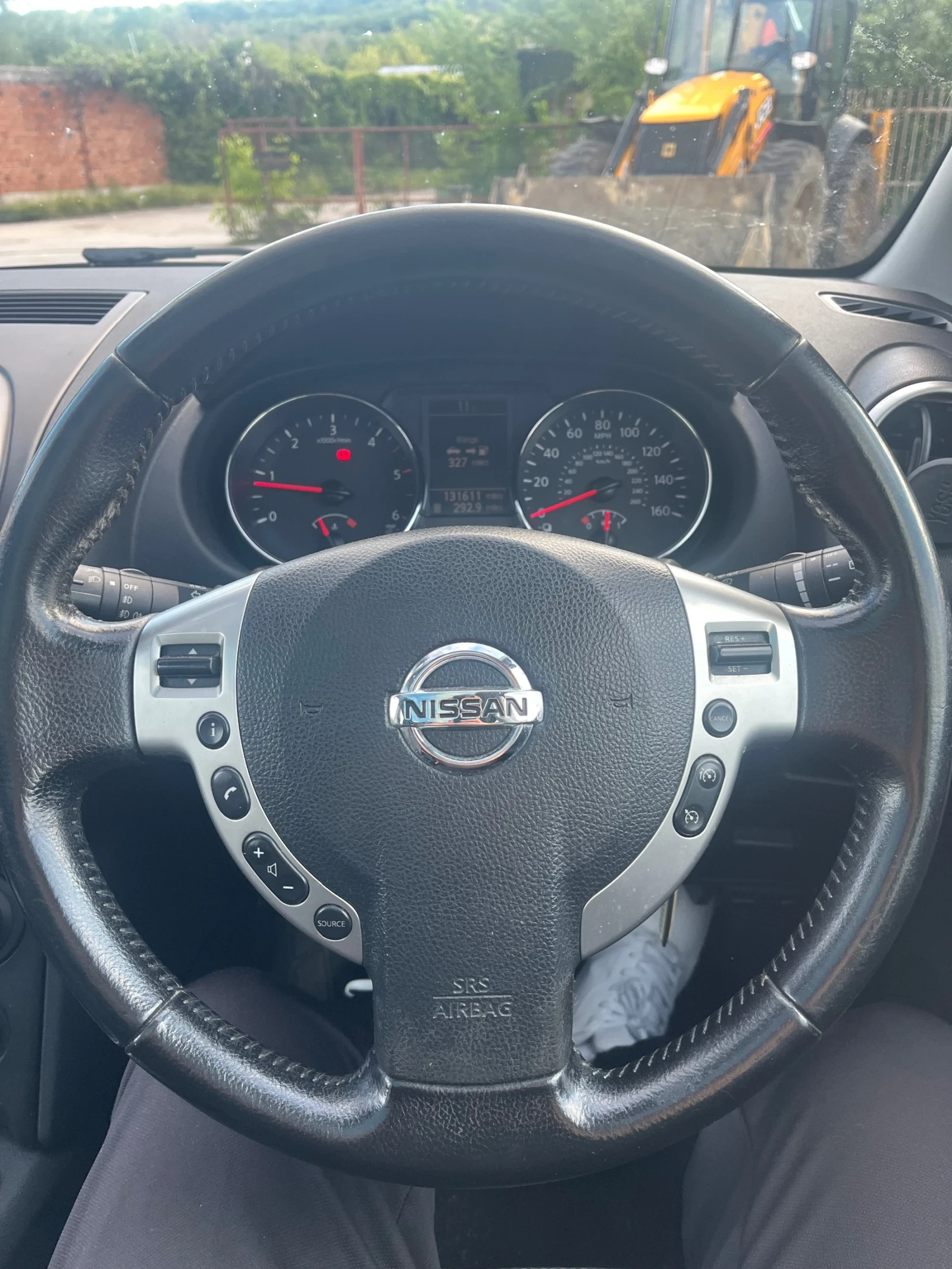 Nissan Qashqai, снимка 8 - Автомобили и джипове - 54588513