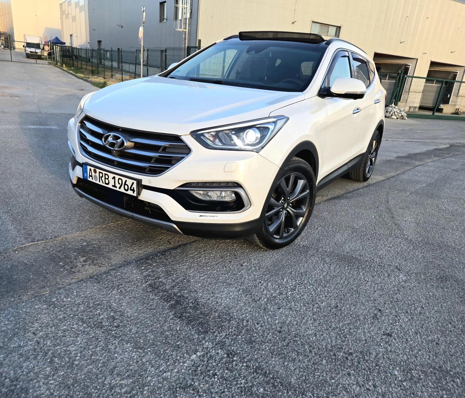 Hyundai Santa fe FULL 2.2CRDI 4WD ПЕЧКА  КАМЕРИ 360, снимка 5 - Автомобили и джипове - 54919086
