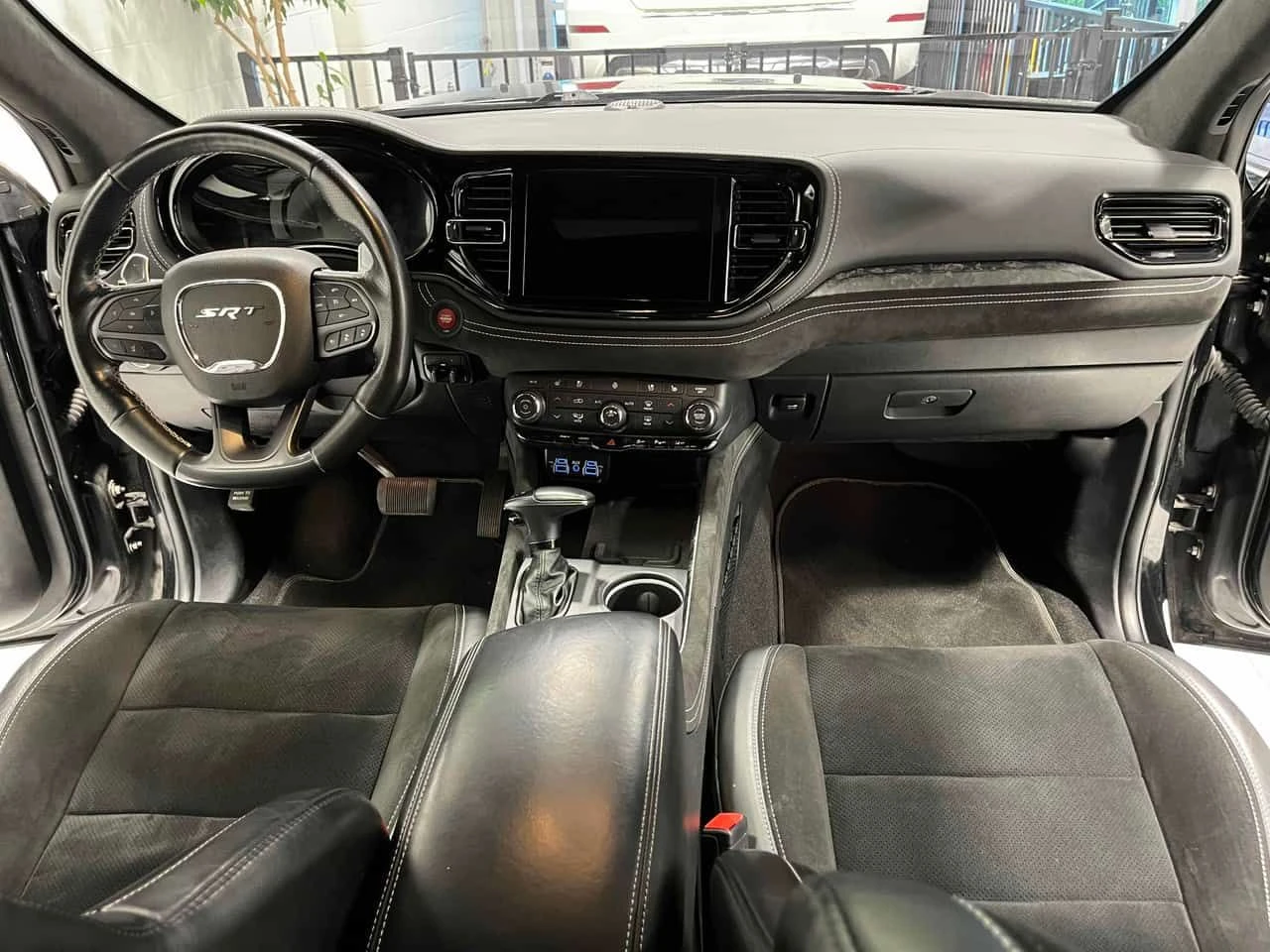 Dodge Durango SRT 392  CARFAX, снимка 10 - Автомобили и джипове - 55115945