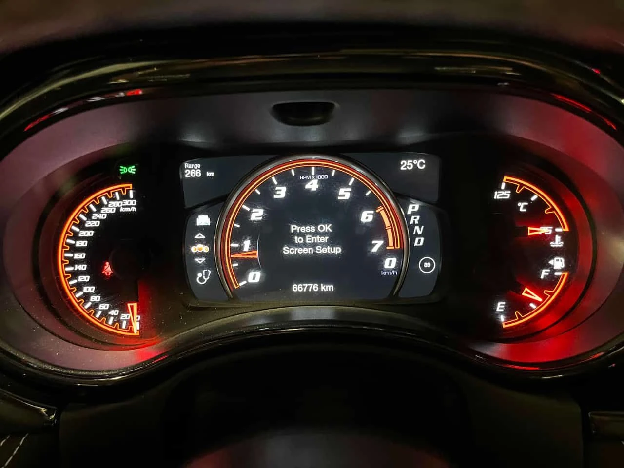 Dodge Durango SRT 392  CARFAX, снимка 9 - Автомобили и джипове - 55115945