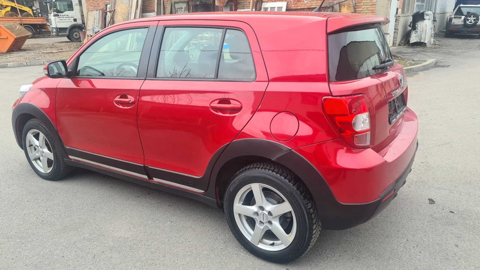 Toyota Urban Cruiser 1.4d 4x4, снимка 3 - Автомобили и джипове - 55735397
