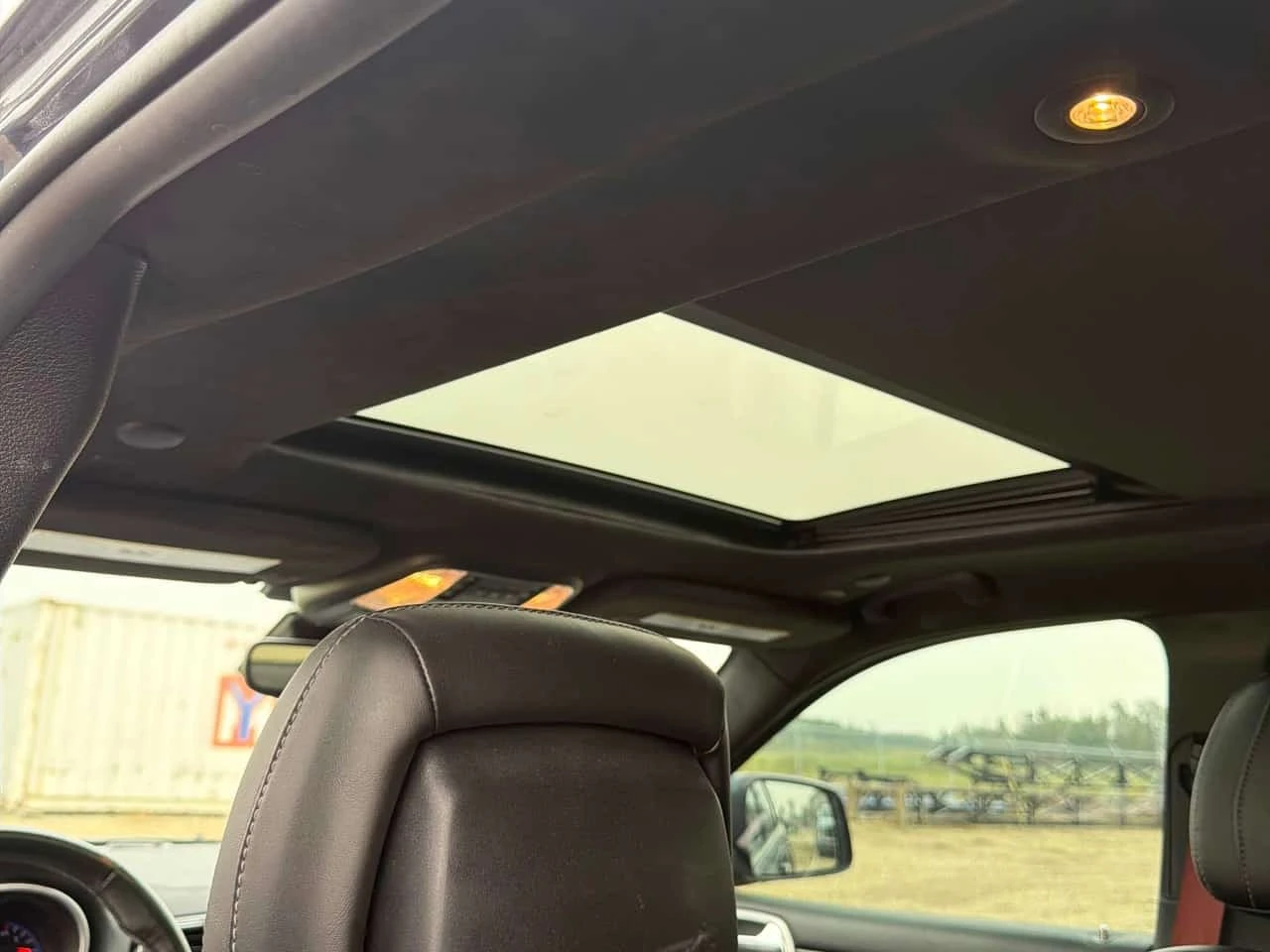 Jeep Grand cherokee  SRT / DISTRONIC /Harman Kardon / АВТОКРЕДИТ, снимка 13 - Автомобили и джипове - 55782403