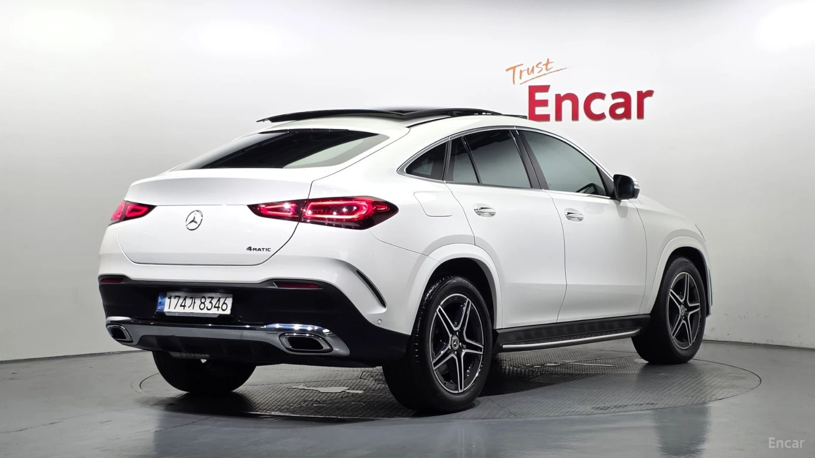 Mercedes-Benz GLE 400 BURMESTER| AIRMATIC| DISTRO| HUD| 360, снимка 4 - Автомобили и джипове - 56135663