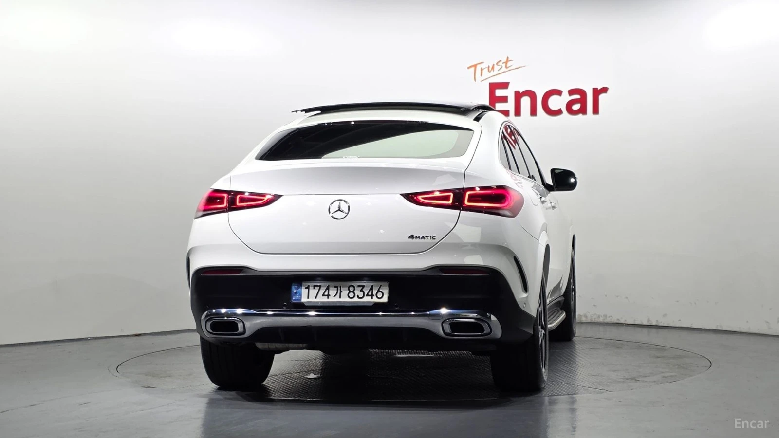 Mercedes-Benz GLE 400 BURMESTER| AIRMATIC| DISTRO| HUD| 360, снимка 3 - Автомобили и джипове - 56135663