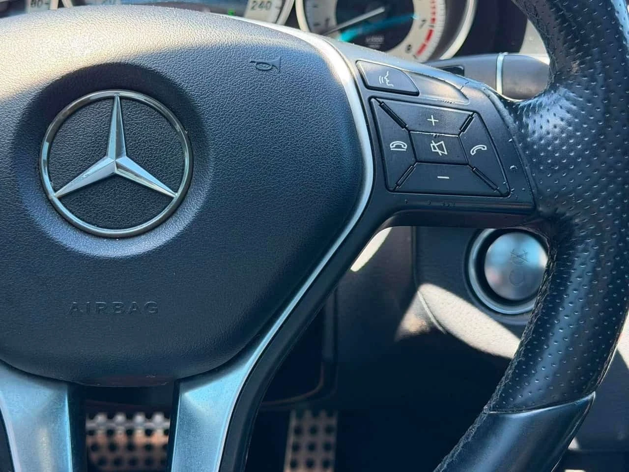 Mercedes-Benz E 400 4MATIC * AMG * H/K * CARFAX *  | Mobile.bg � ����������� 17
