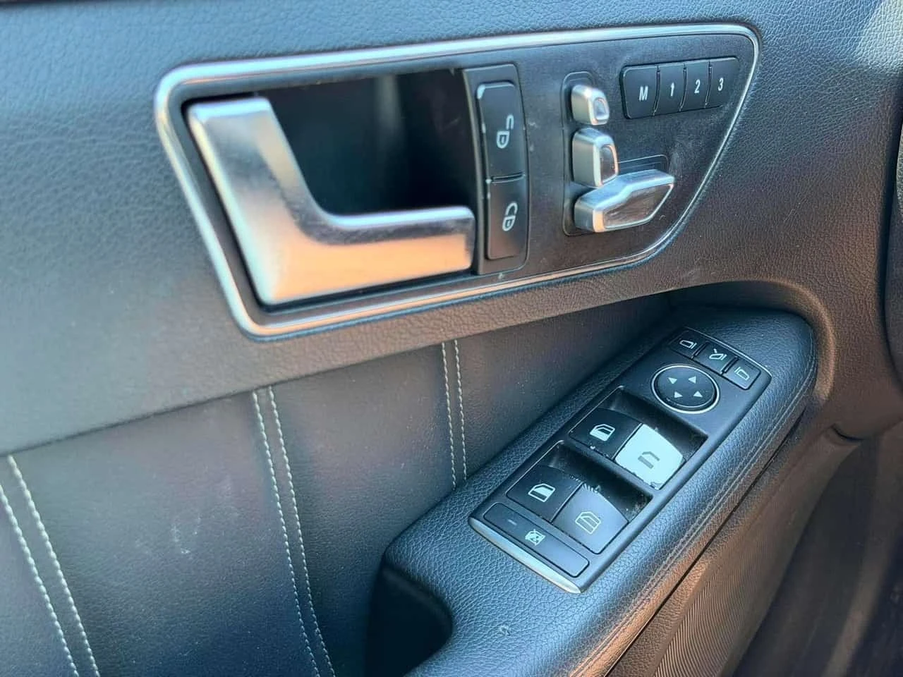 Mercedes-Benz E 400 4MATIC * AMG * H/K * CARFAX *  | Mobile.bg � ����������� 13