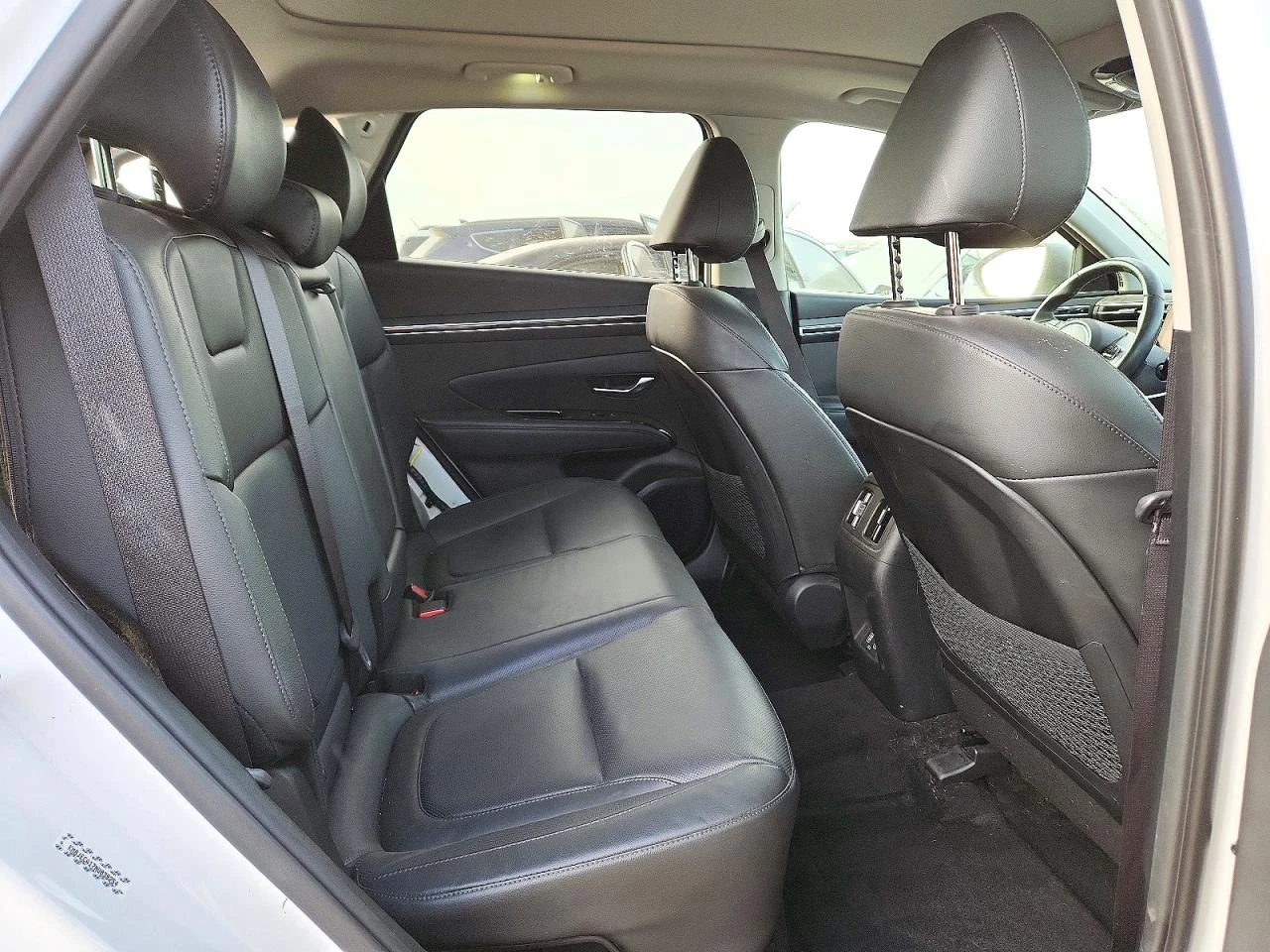 Hyundai Tucson 1.6l Limited, снимка 10 - Автомобили и джипове - 56663645