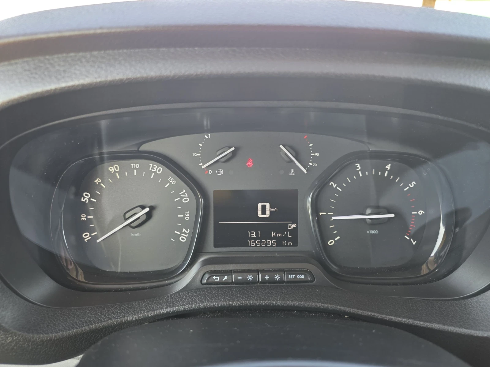 Citroen Jumpy 2.0HDI LONG, снимка 12 - Бусове и автобуси - 53804455