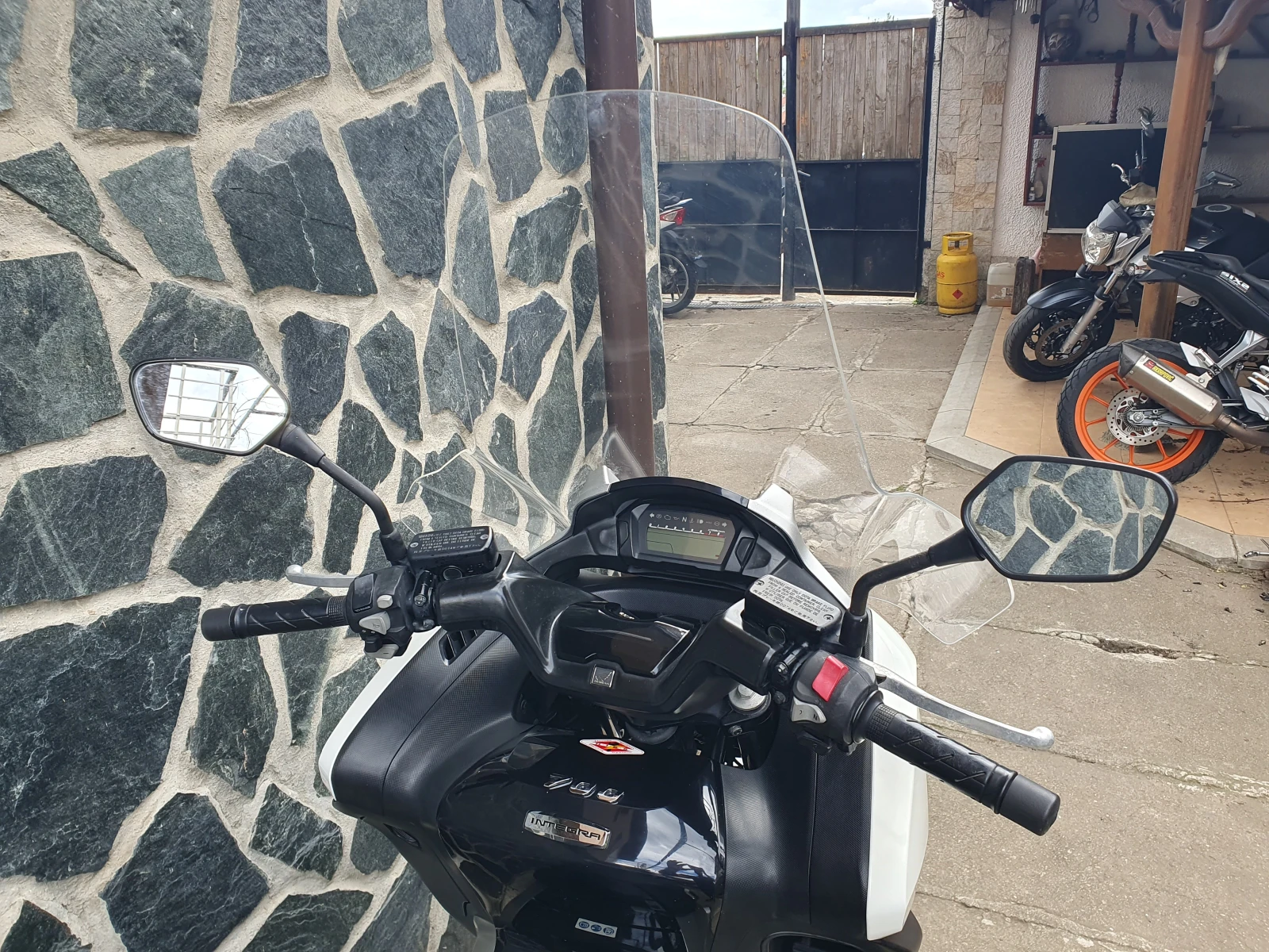 Honda Integra 700i ABS A2- | Mobile.bg   15