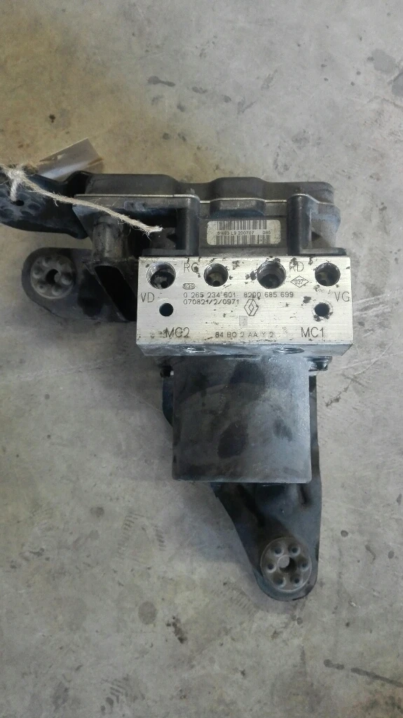 Абс модул Рено Меган 1.9дци 