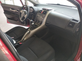 Toyota Auris 1.4 БЕНЗИН, снимка 11