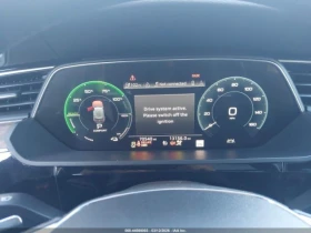 Audi E-Tron PREMIUMPLUS* PANO* ПОДГРЕВ* ОБДУХ* 360 | Auto.bg — изображение 12
