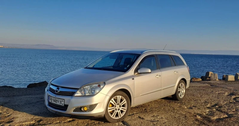 Opel Astra 1, 6i, снимка 7 - Автомобили и джипове - 49046724