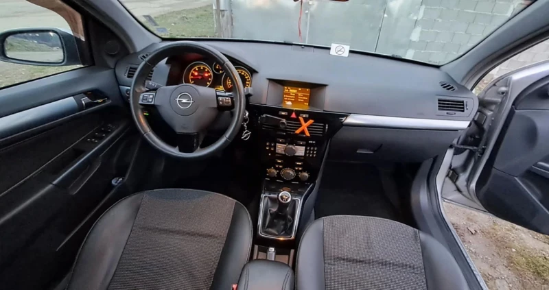 Opel Astra 1, 6i, снимка 11 - Автомобили и джипове - 49046724