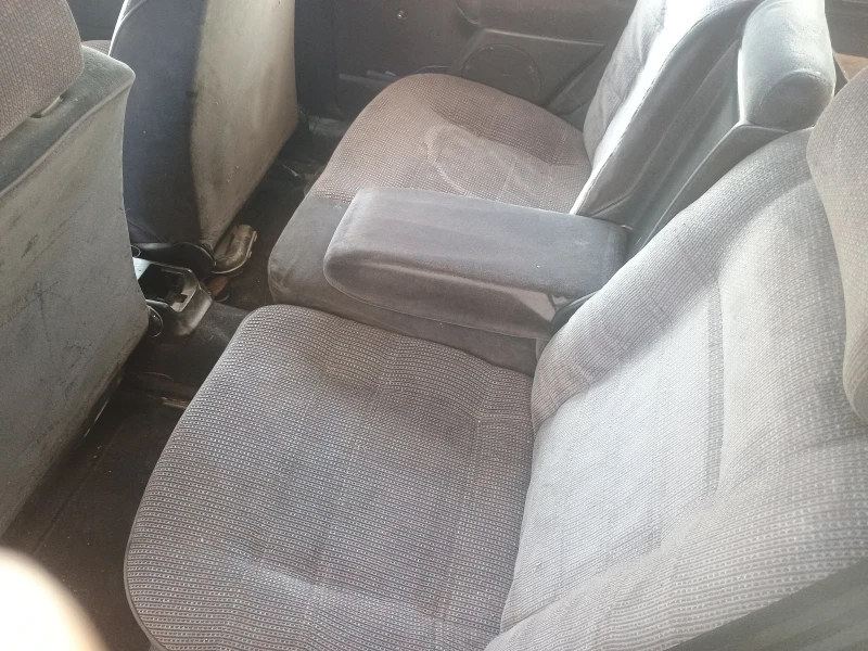 VW Golf 1, 6i 101 к с, снимка 11 - Автомобили и джипове - 52269718