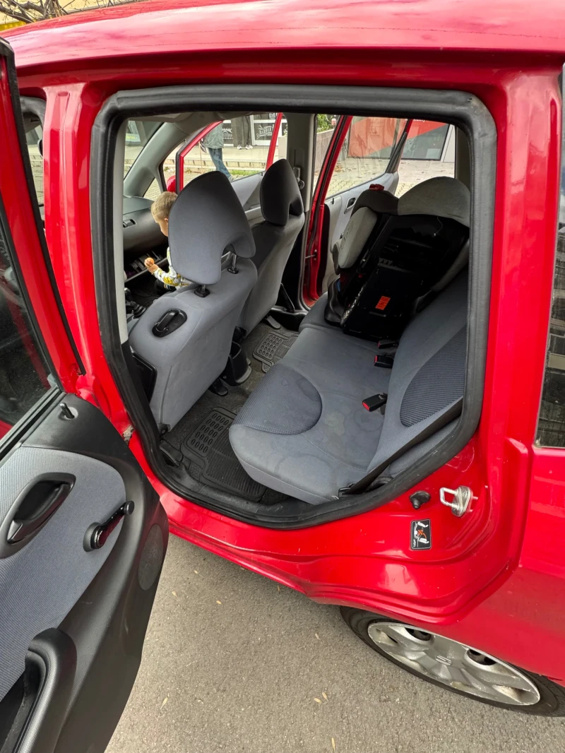 Honda Jazz, снимка 8 - Автомобили и джипове - 52516357