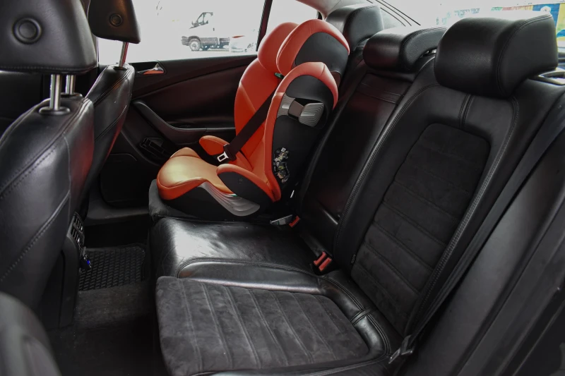 VW Passat 2.0 TDI* 170kc* , снимка 14 - Автомобили и джипове - 52892083