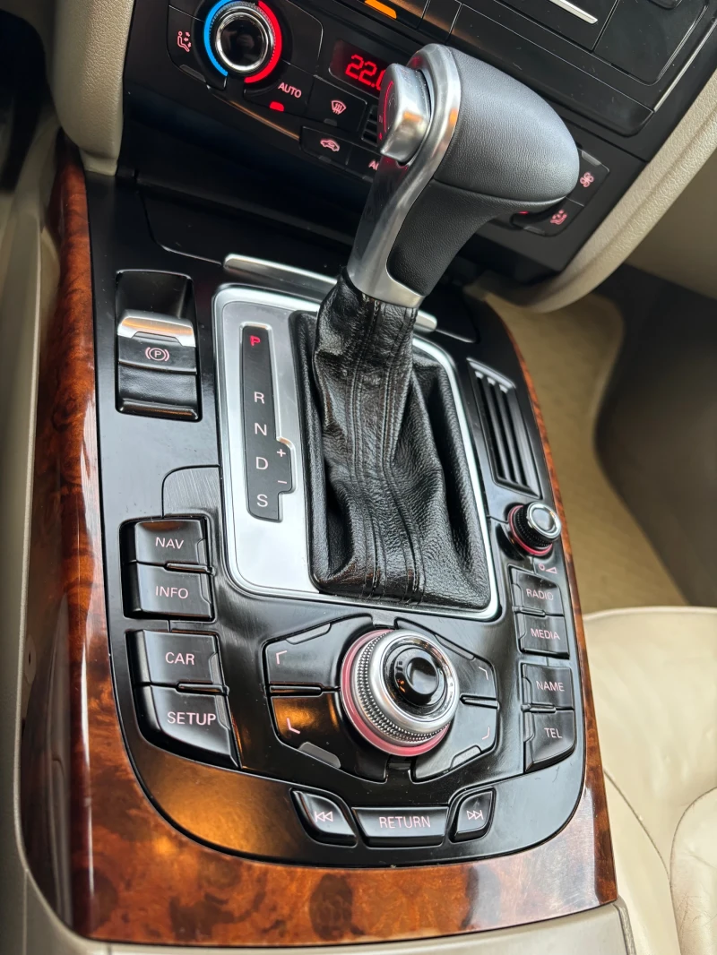 Audi A4 Allroad 3.0tdi QUATTRO, снимка 10 - Автомобили и джипове - 53541411