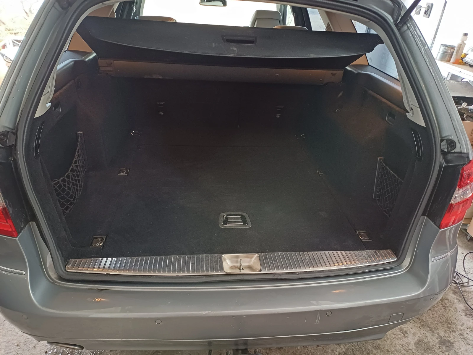 Mercedes-Benz E 220, снимка 11 - Автомобили и джипове - 53982286