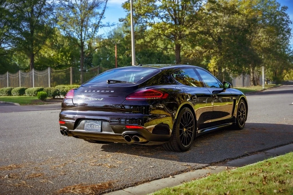 Porsche Panamera E-Hybrid S - изображение 8