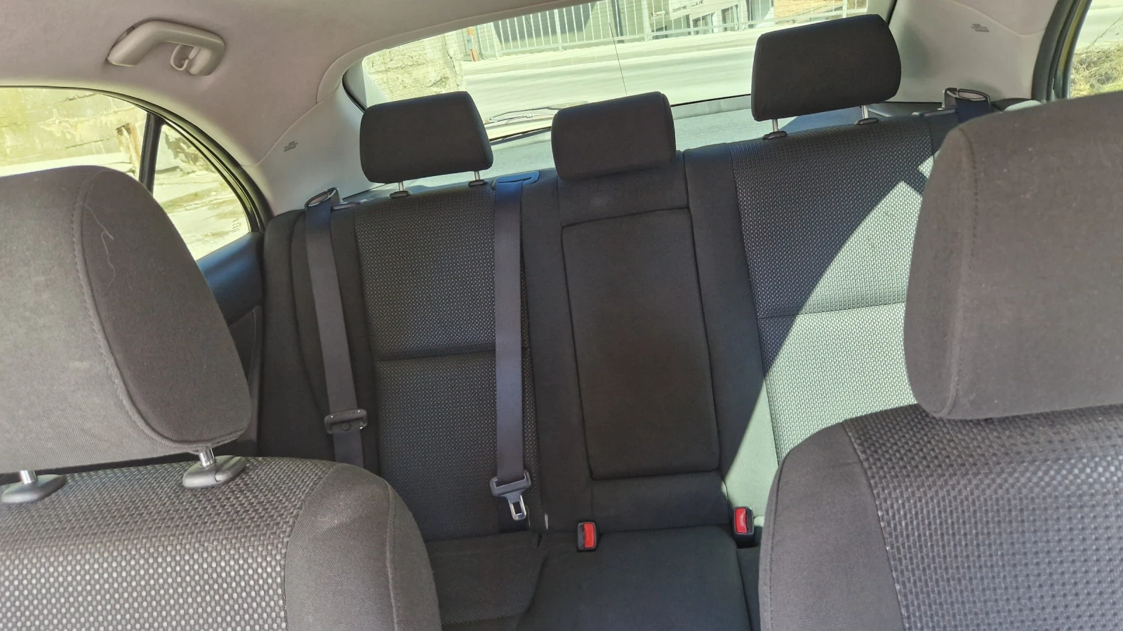 Toyota Avensis  - изображение 10
