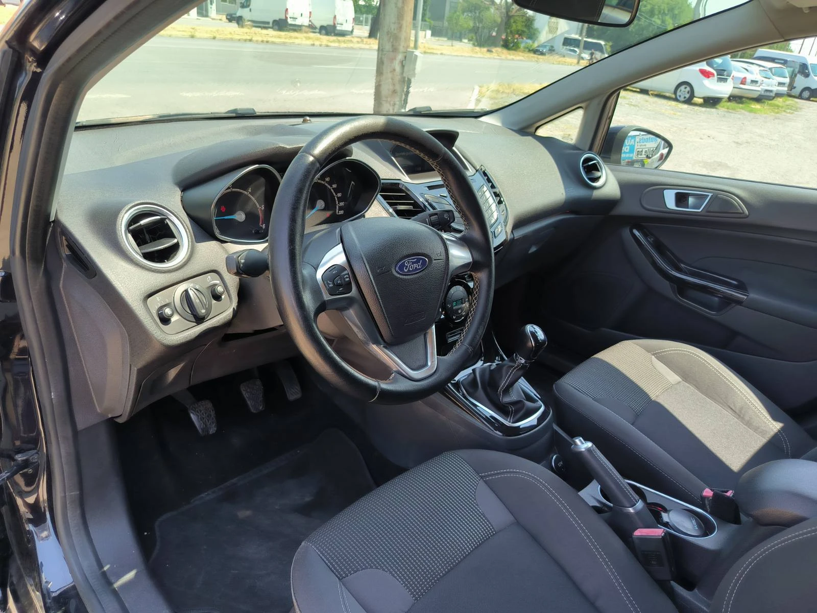 Ford Fiesta 1.5d-Euro-6B | Mobile.bg — изображение 13