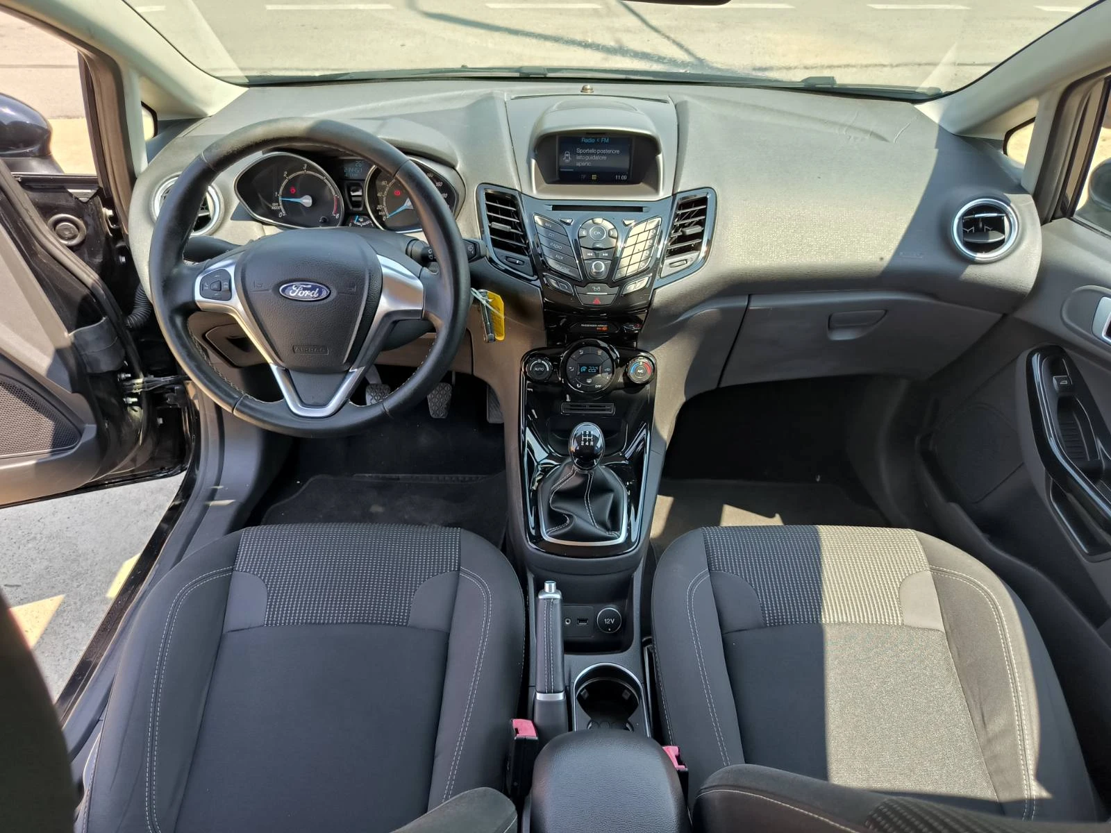 Ford Fiesta 1.5d-Euro-6B | Mobile.bg — изображение 14