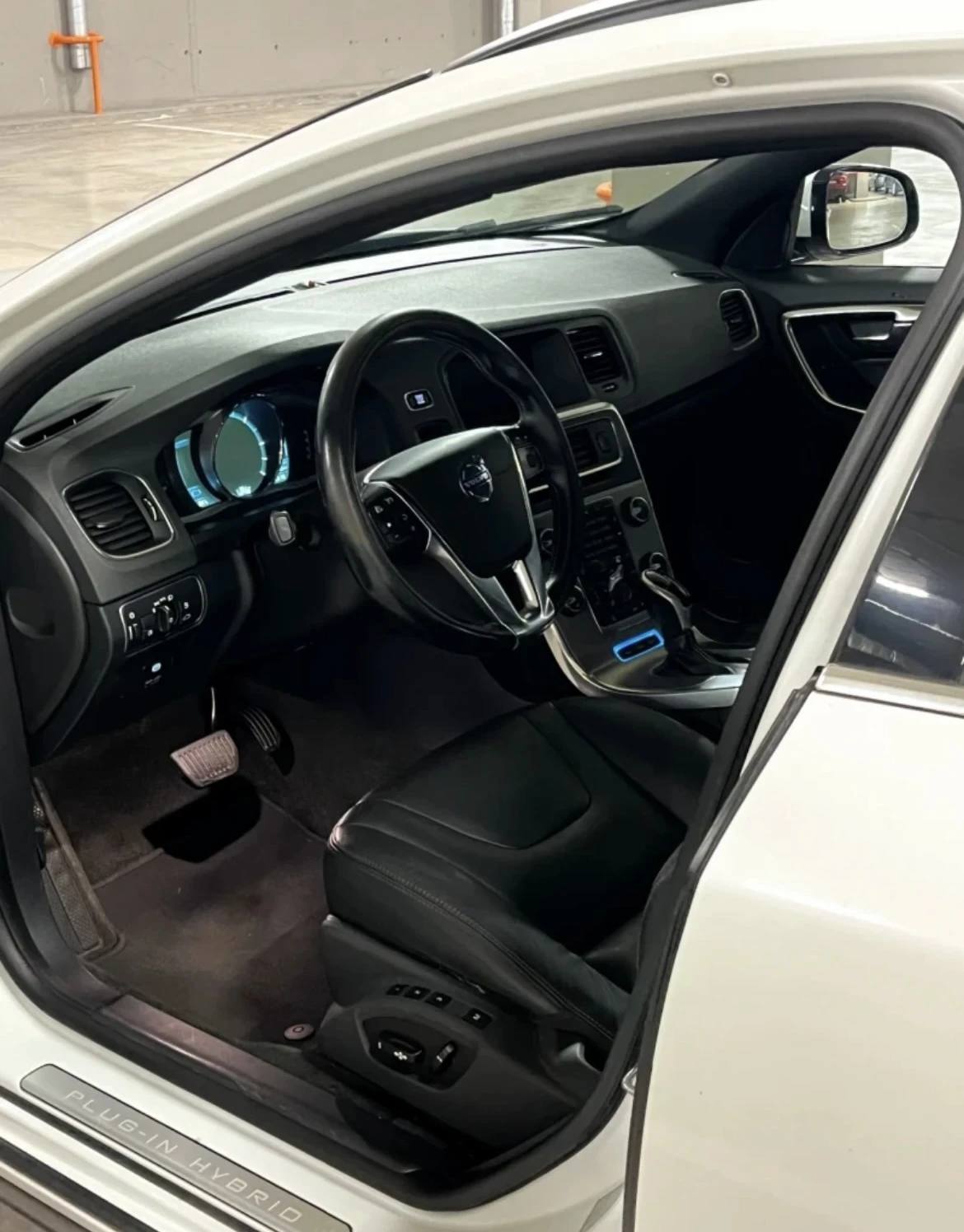 Volvo V60  - изображение 2