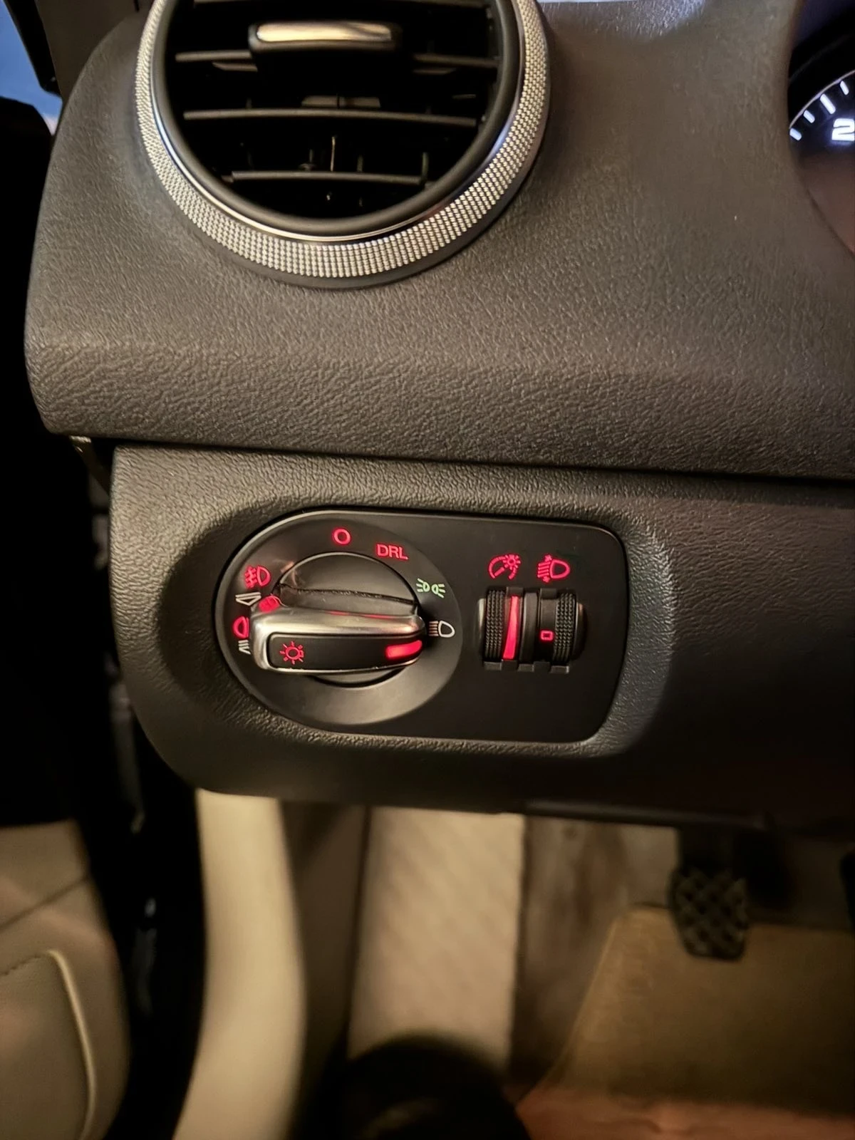 Audi A3  - изображение 10