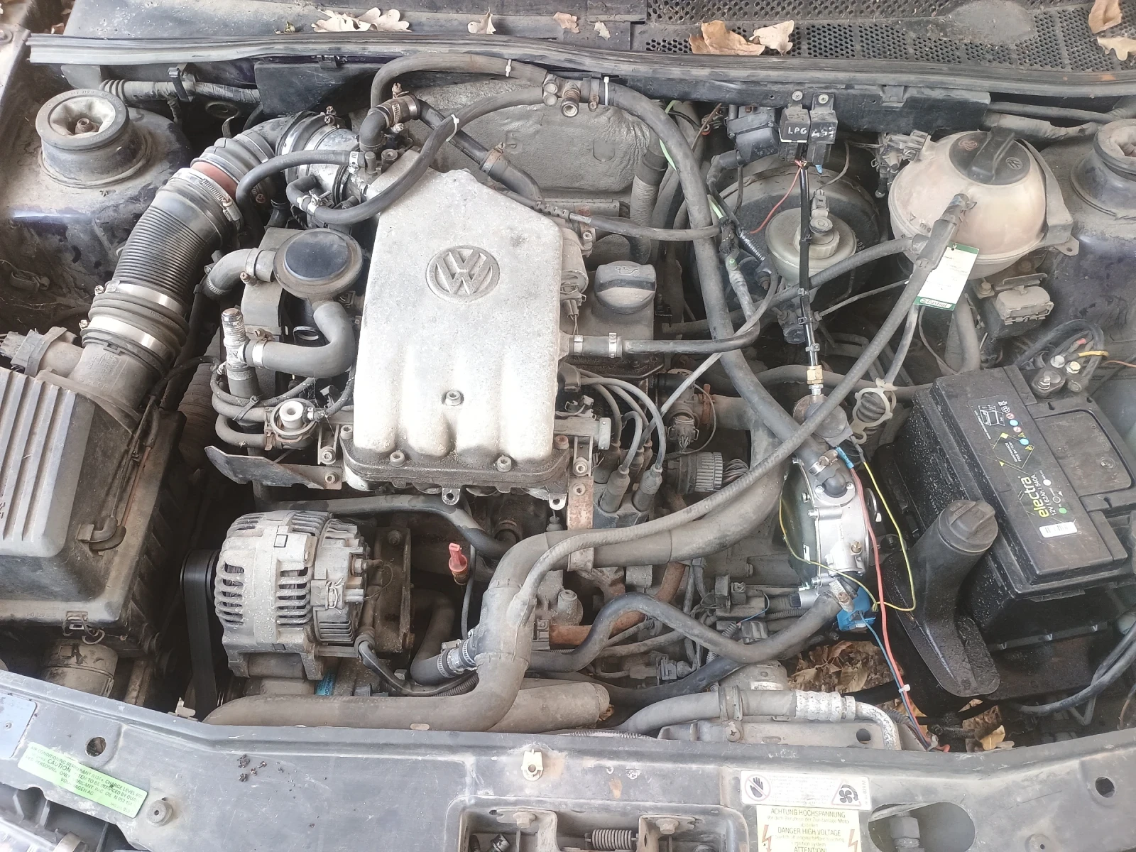 VW Golf 1, 6i 101   | Mobile.bg   16