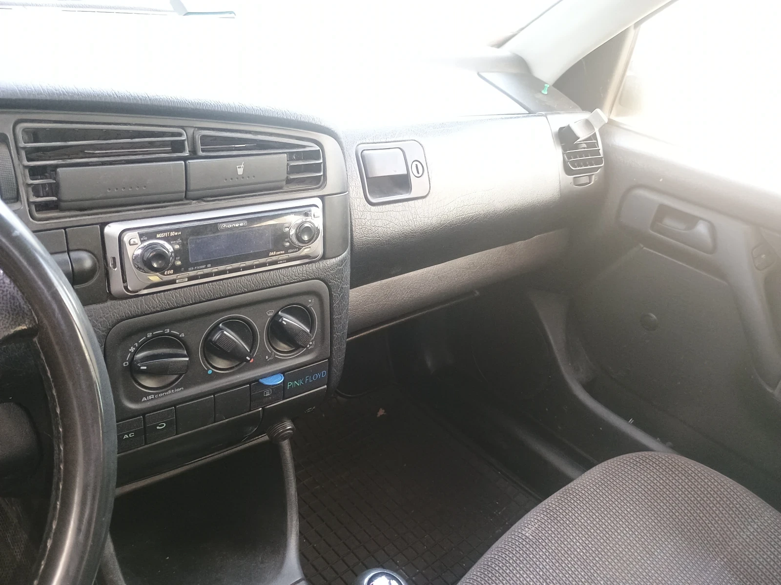 VW Golf 1, 6i 101   | Mobile.bg   13