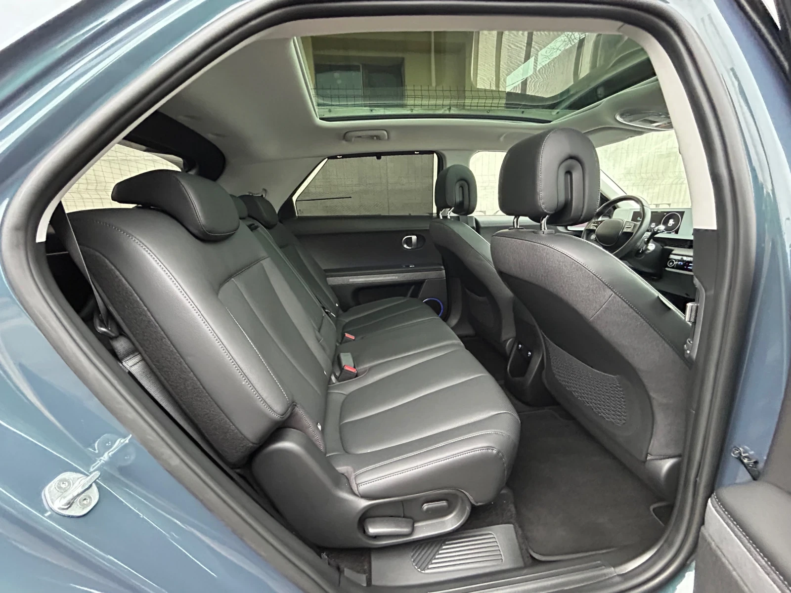 Hyundai Ioniq 5 AWD* UNIQ* 77.4KW* 325H.P.*   2033. | Mobile.bg   15