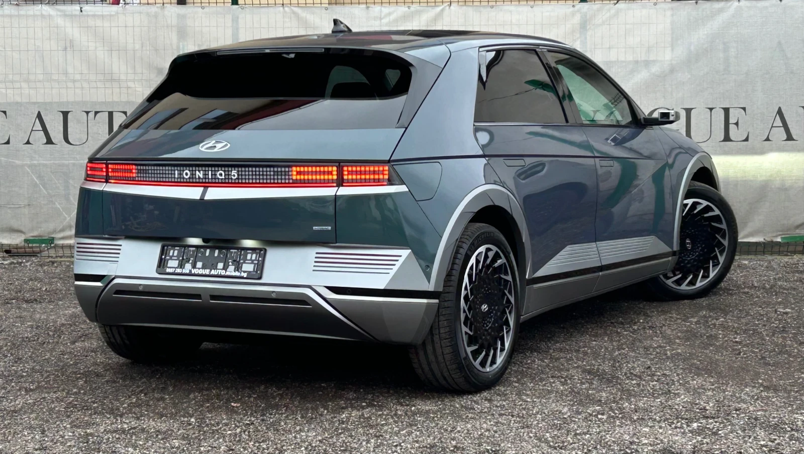 Hyundai Ioniq 5 AWD* UNIQ* 77.4KW* 325H.P.* ГАРАНЦИЯ ДО 2033г. - изображение 2