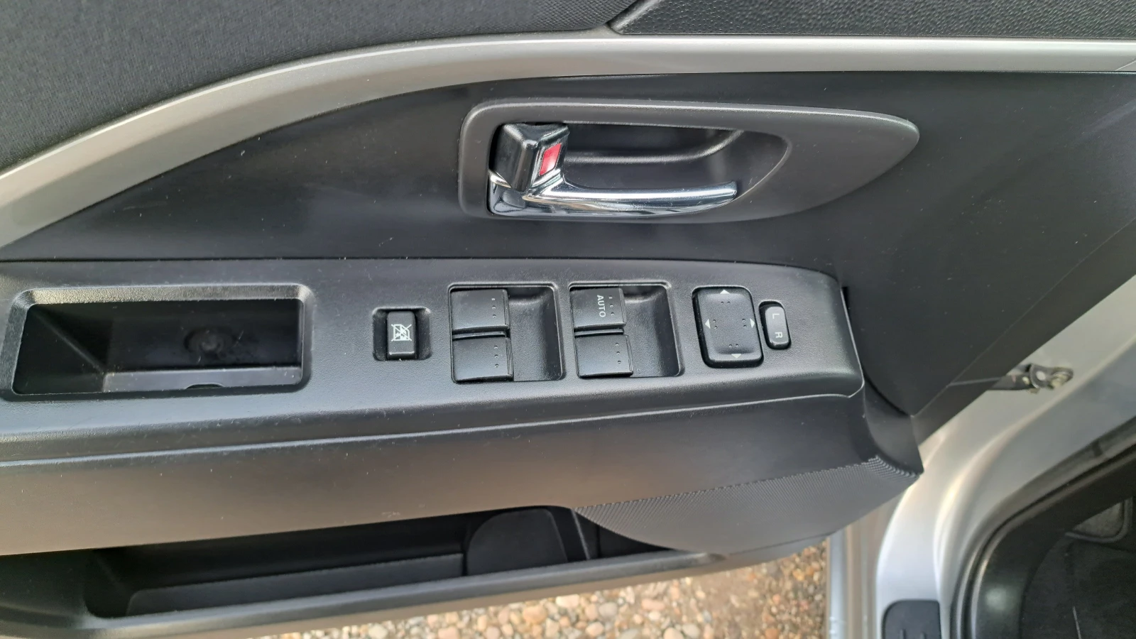 Mazda 5 2.0   6+ 1  | Mobile.bg   12