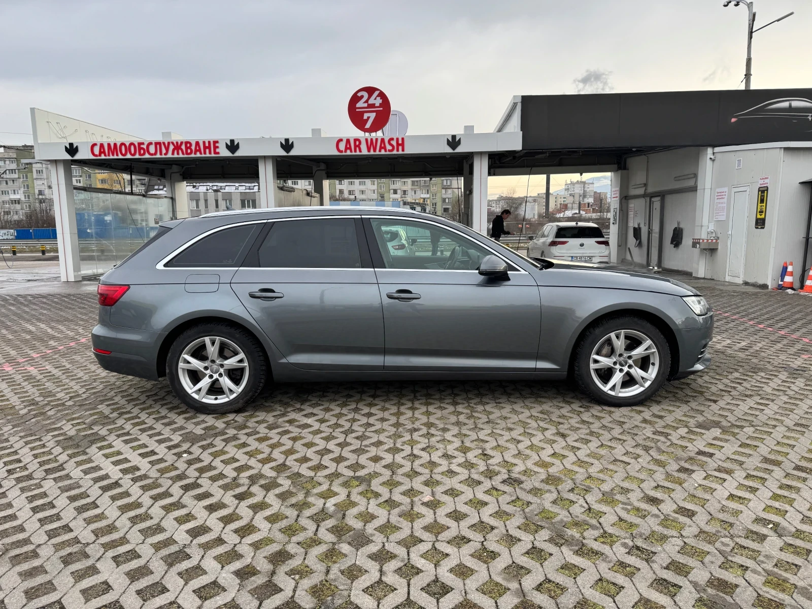 Audi A4 2.0TDI 4x4 Автоматик Германия - изображение 5