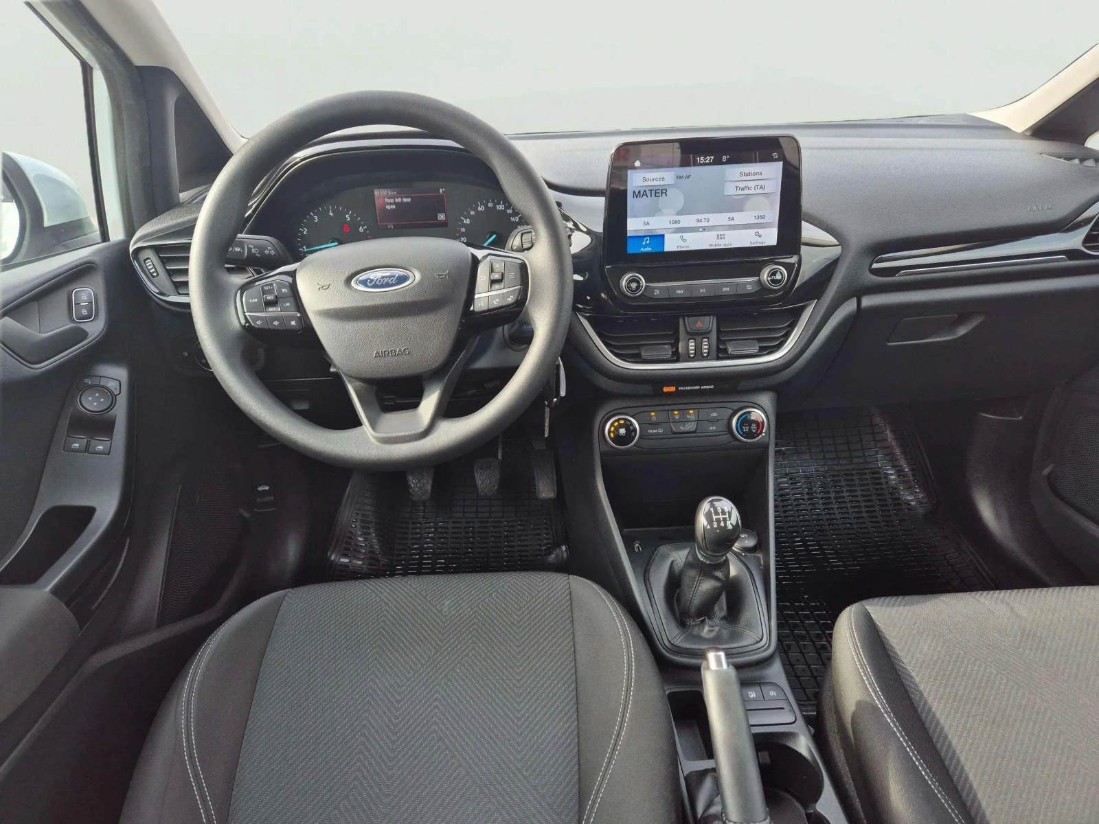 Ford Fiesta 1, 1 i, снимка 11 - Автомобили и джипове - 53459967