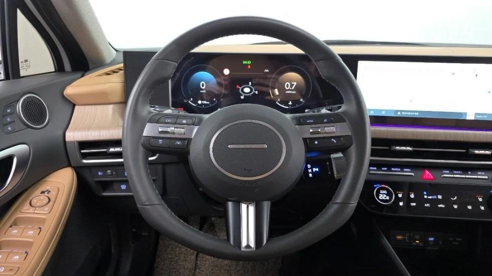 Hyundai Sonata 1.6, снимка 11 - Автомобили и джипове - 53736787