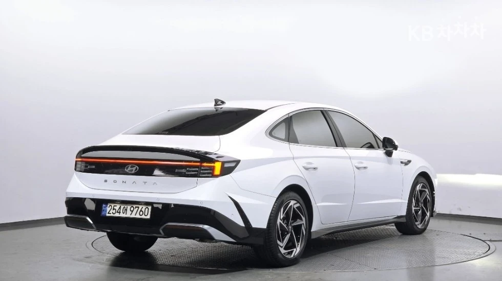 Hyundai Sonata 1.6, снимка 3 - Автомобили и джипове - 53736787