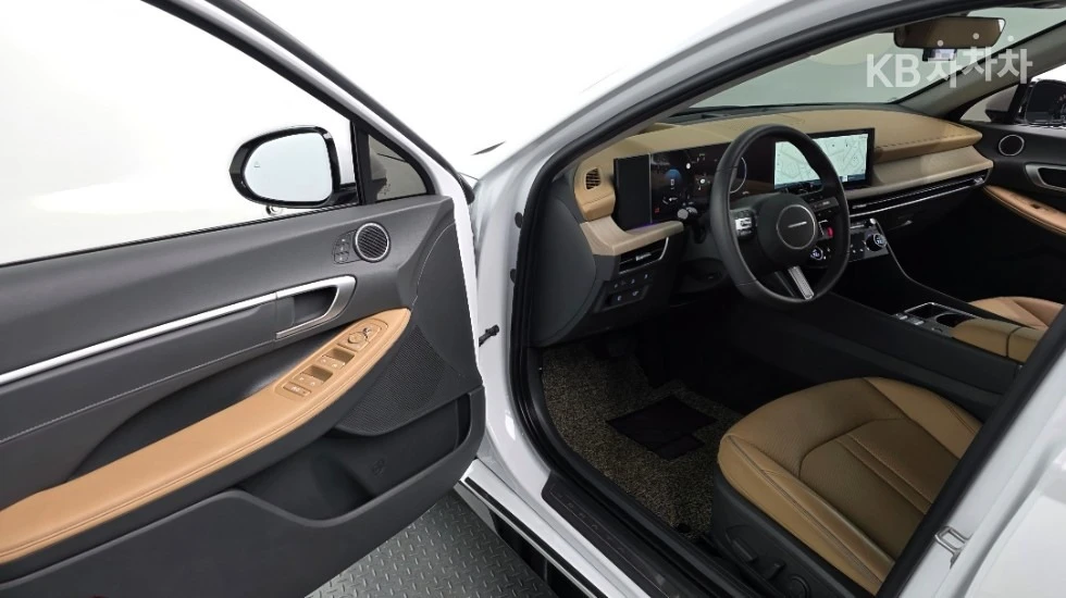 Hyundai Sonata 1.6, снимка 9 - Автомобили и джипове - 53736787