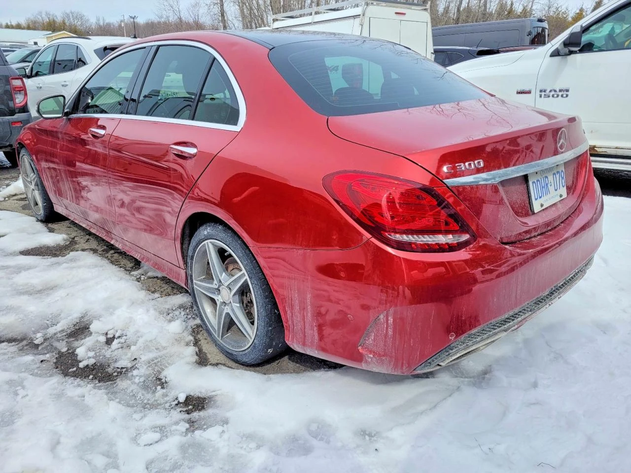 Mercedes-Benz C 300 Luxury 4MATIC, снимка 3 - Автомобили и джипове - 54175396
