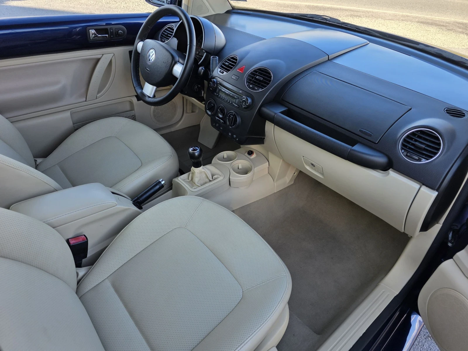 VW New beetle Feis 1.6i 102k.s., снимка 9 - Автомобили и джипове - 54212769