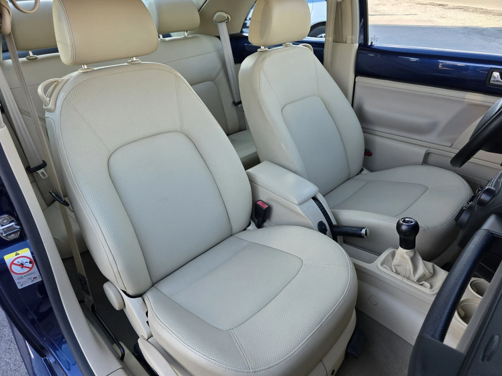 VW New beetle Feis 1.6i 102k.s., снимка 12 - Автомобили и джипове - 54212769