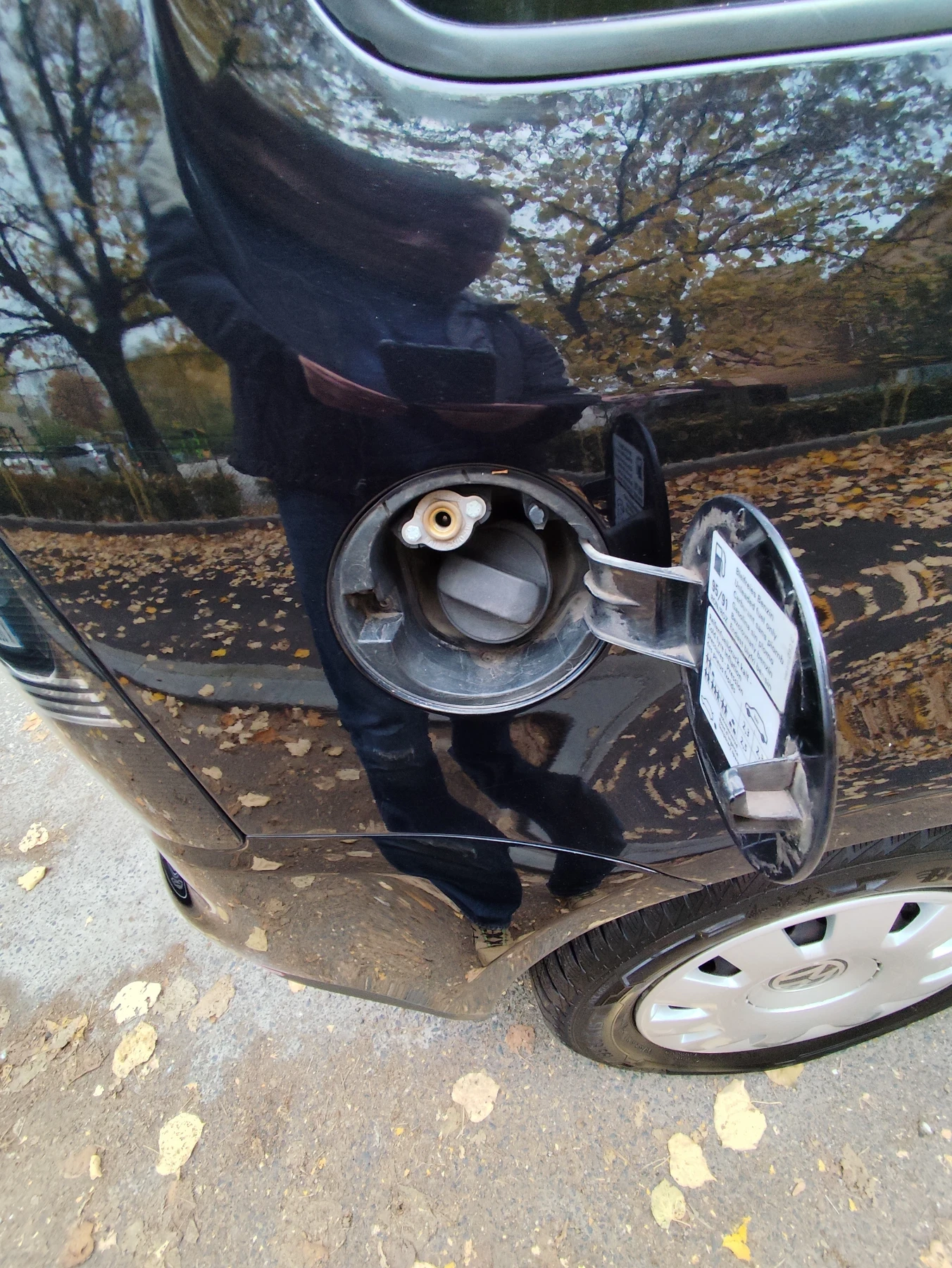 VW Touran 1.6i LPG, снимка 7 - Автомобили и джипове - 54231096