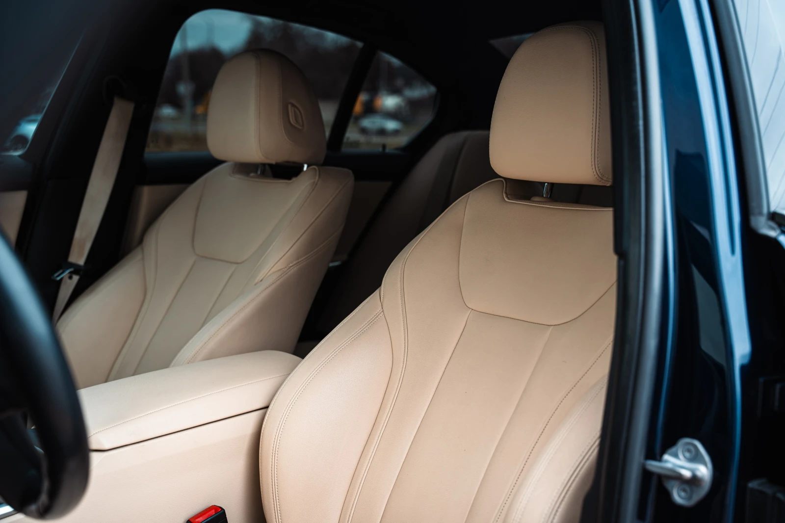 BMW 330, снимка 10 - Автомобили и джипове - 54357755
