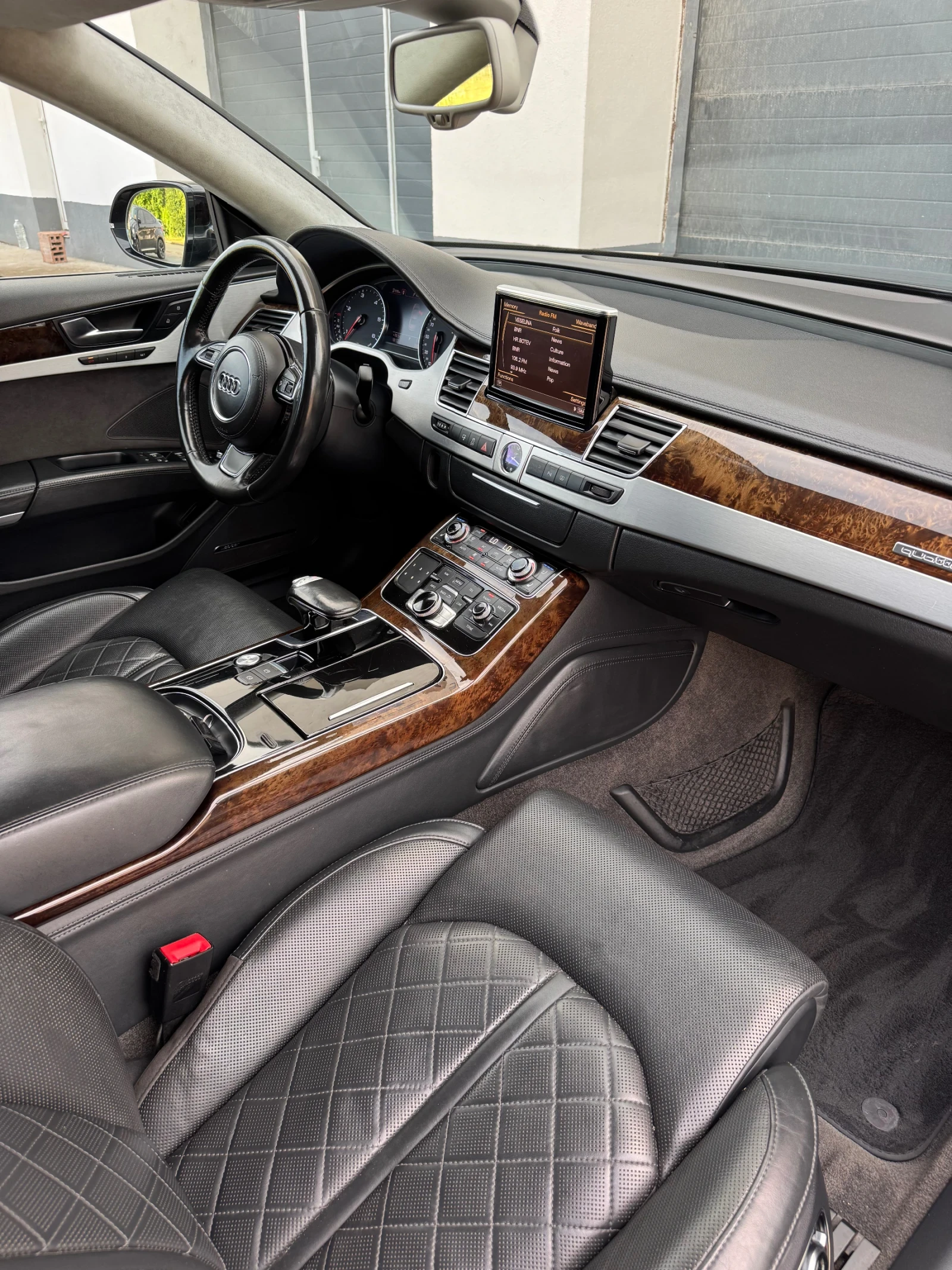 Audi A8 4, 2Tdi, Soft Close, Obdyh, Masaj, Full, снимка 12 - Автомобили и джипове - 54782942